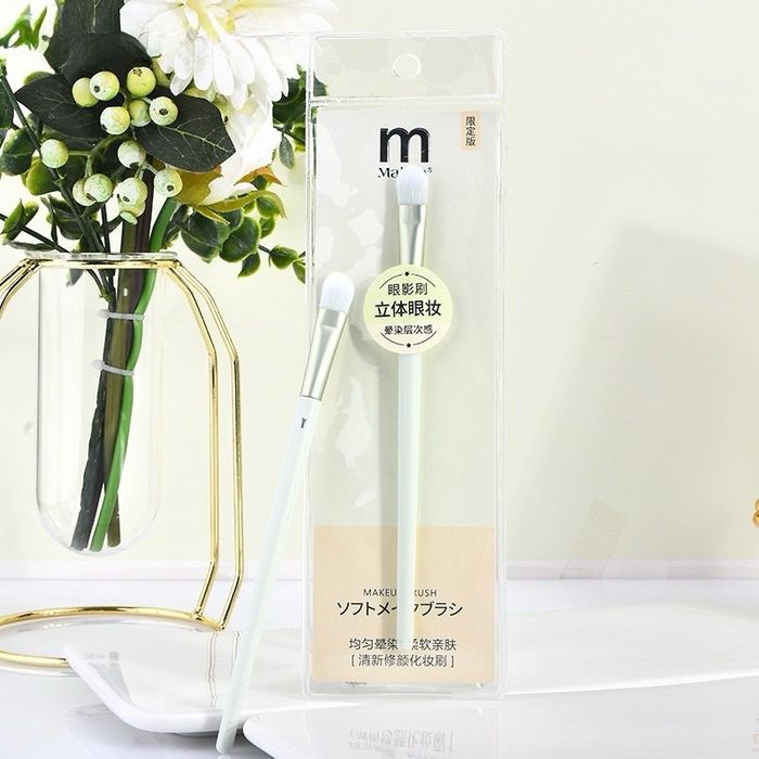 Нүүр будалтын багс 