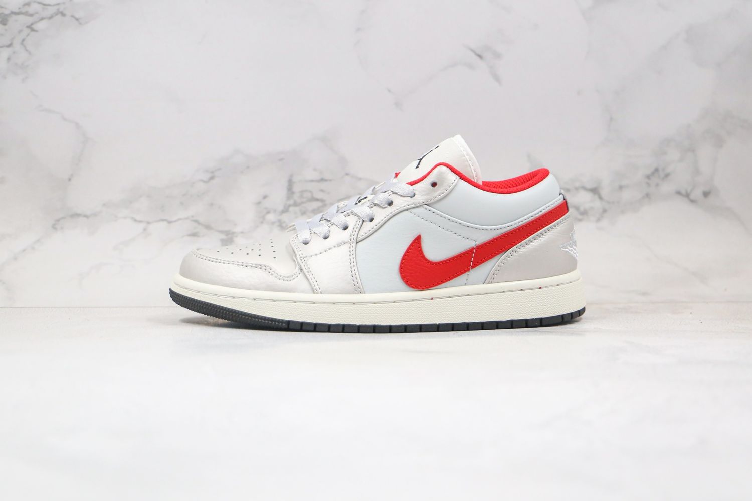 Jordan 1 Low Night Track