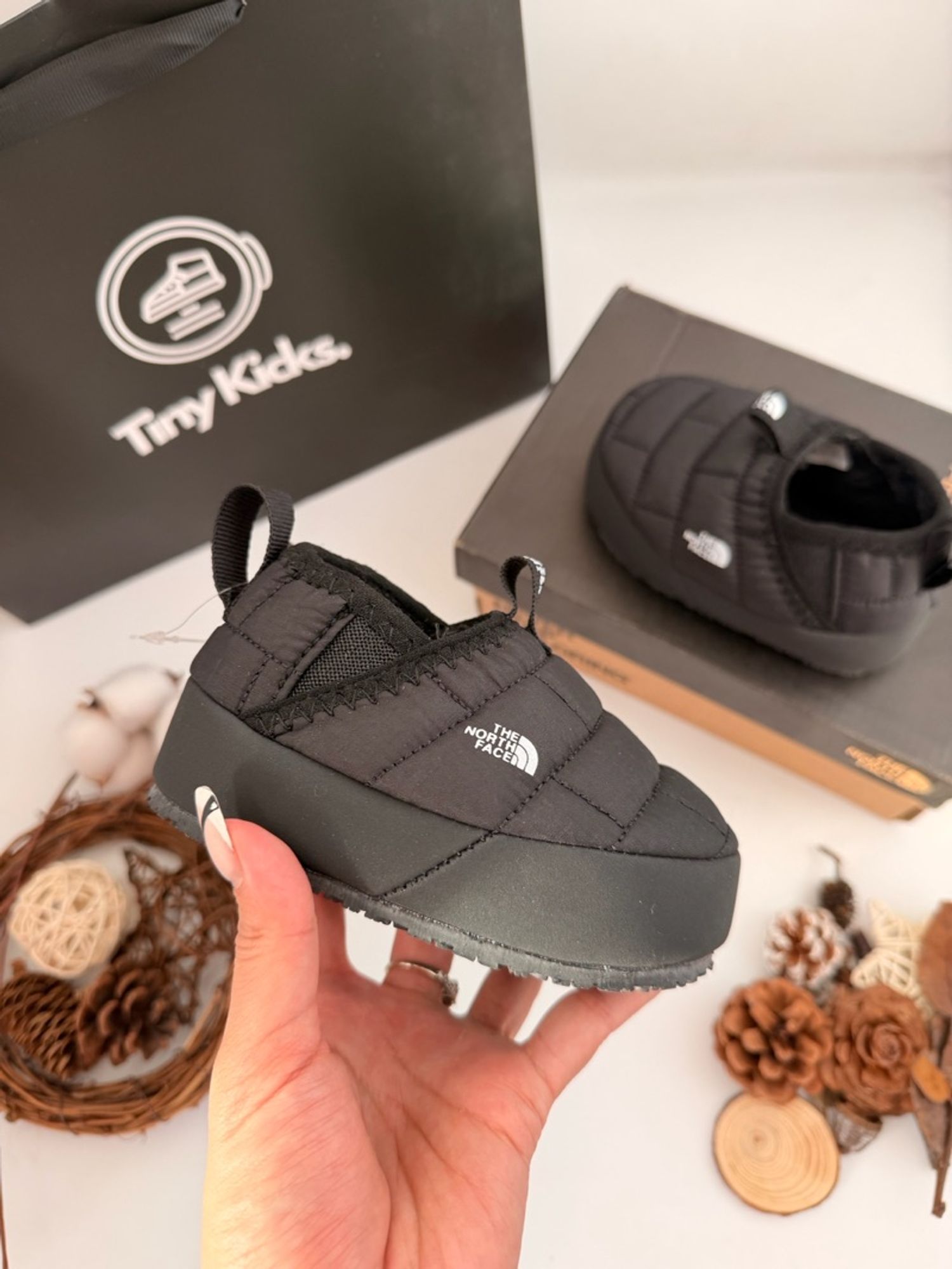 The North Face Mule Triple Black