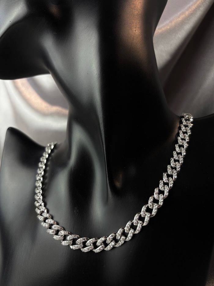 Хүзүүний зүүлт