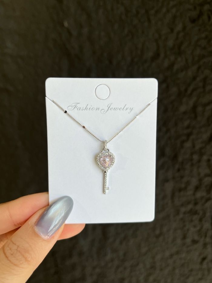 хүзүүний зүүлт