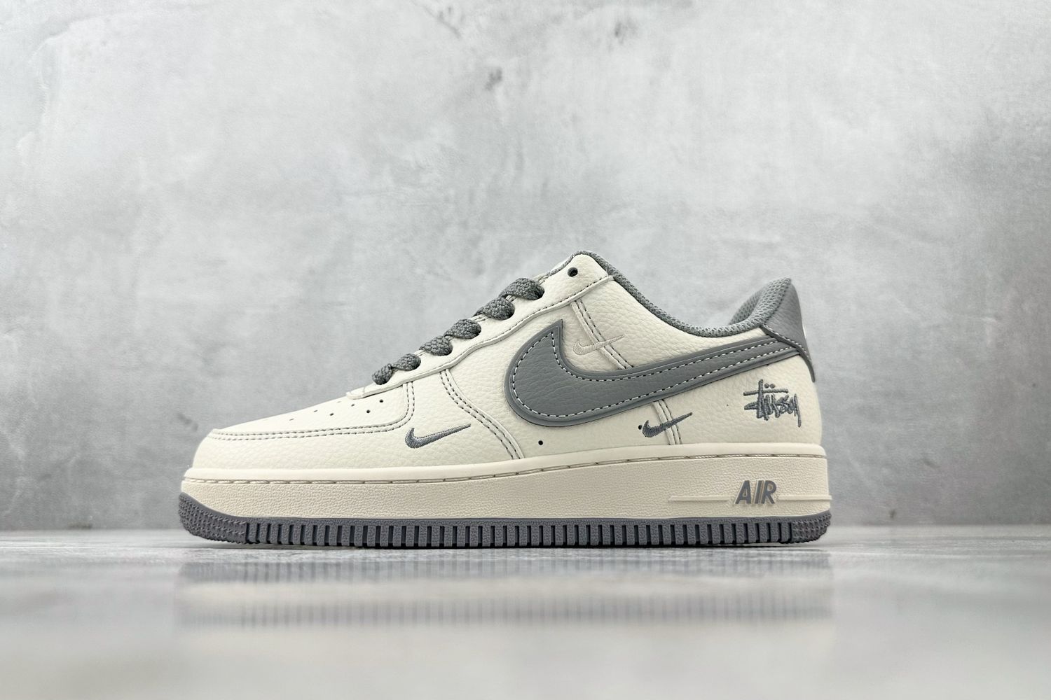 Nike Airforce 1 Low x Stussy 03