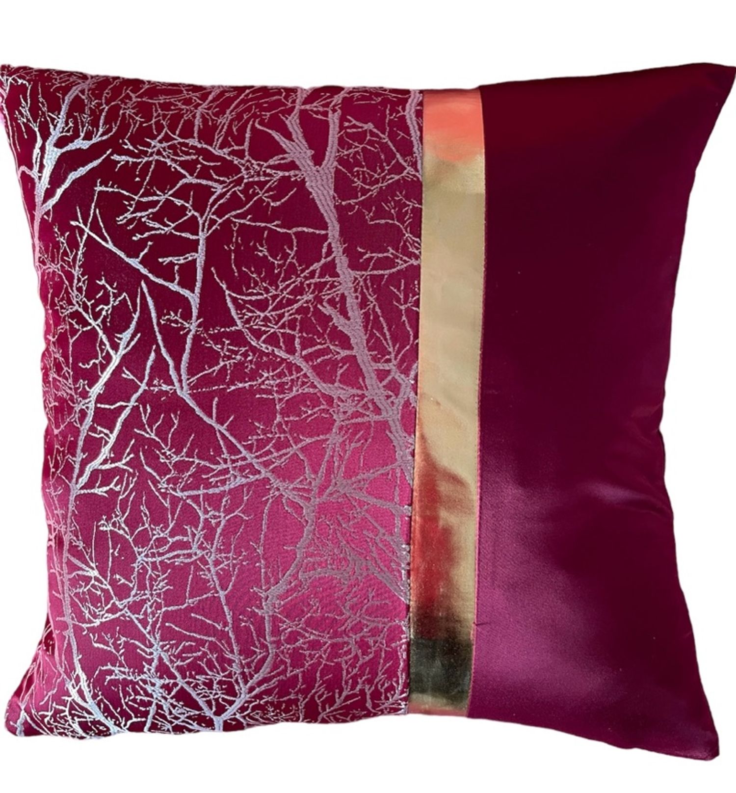 Улаан хүрэн хээтэй торгомсог