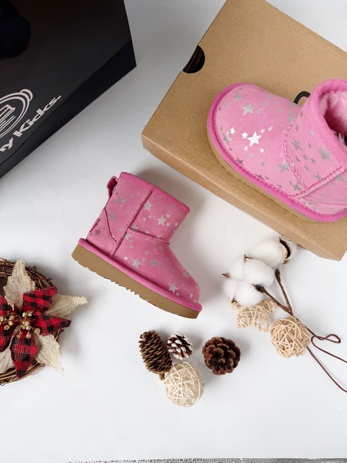 UGG Pink Star