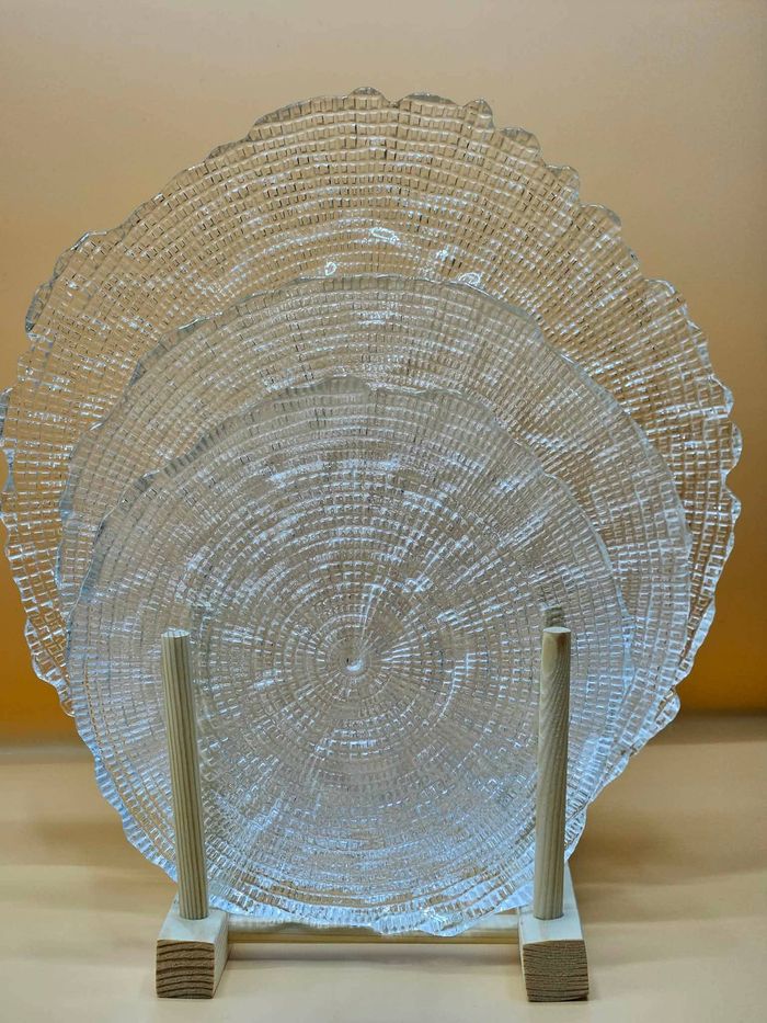 Шилэн таваг жижиг