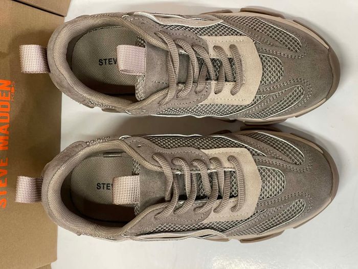STEVE MADDEN TAUPE GEY