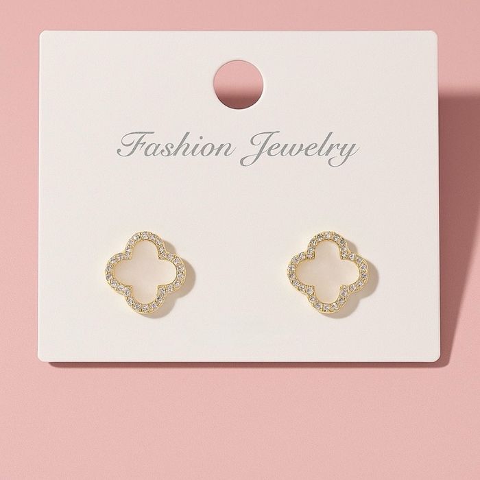 Мөнгөн артай ээмэг