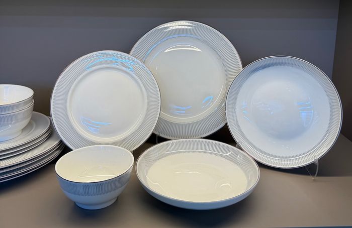 6 хүний 24 ширхэг оройн хоолны сэт