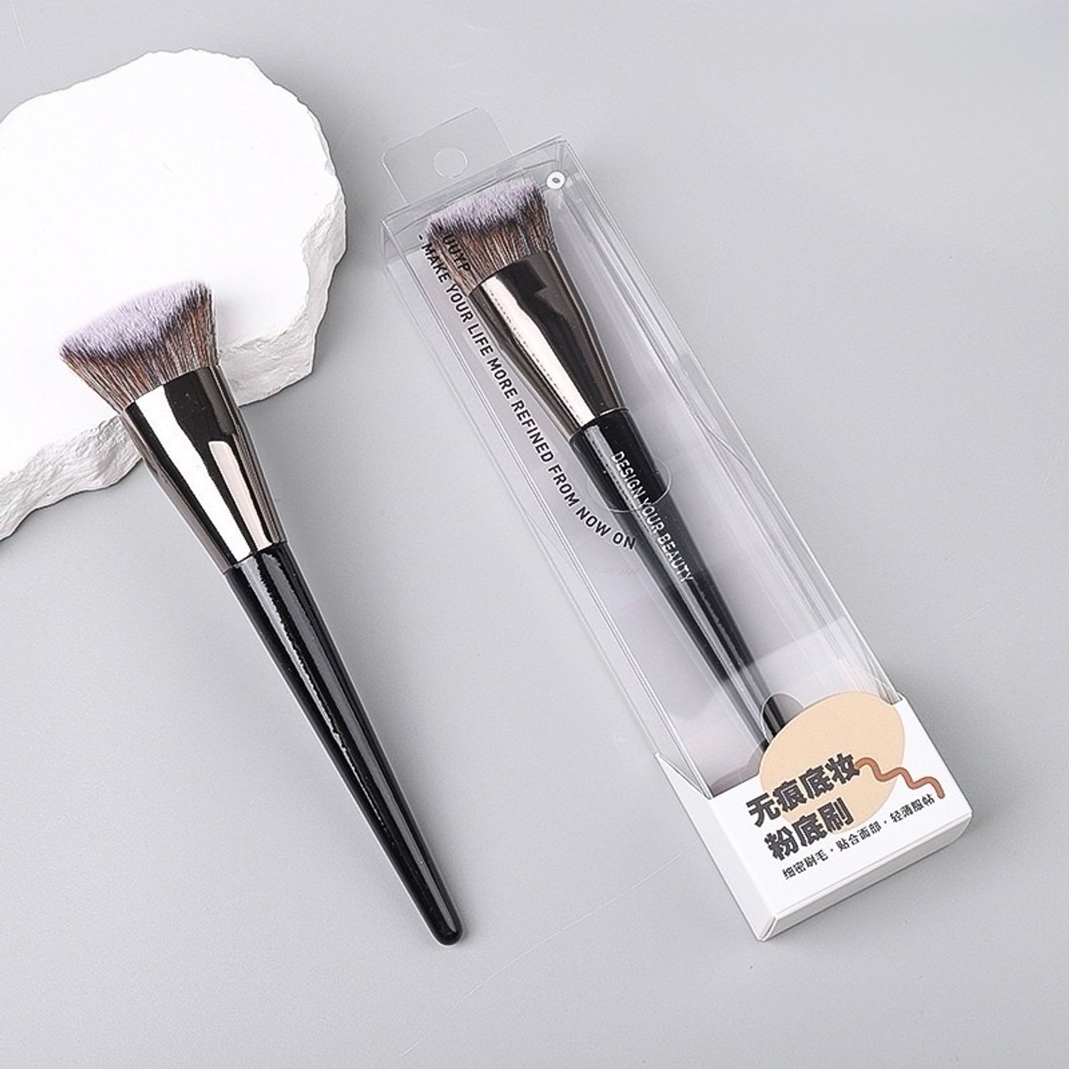 Нүүр будалтын багс 