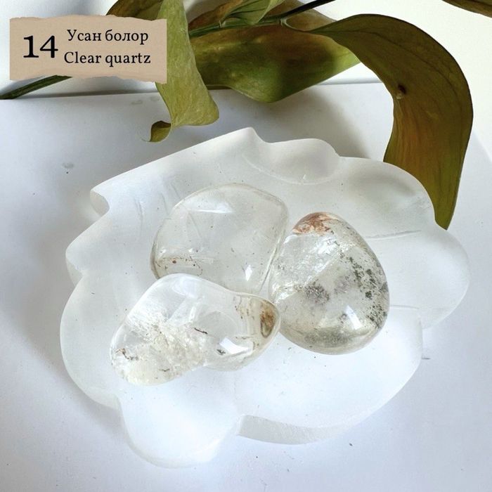 "Усан болор" өнгөлсөн чулуу