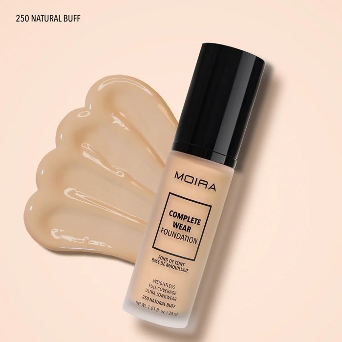 Moira Complete wear foundation /250/ natural buff