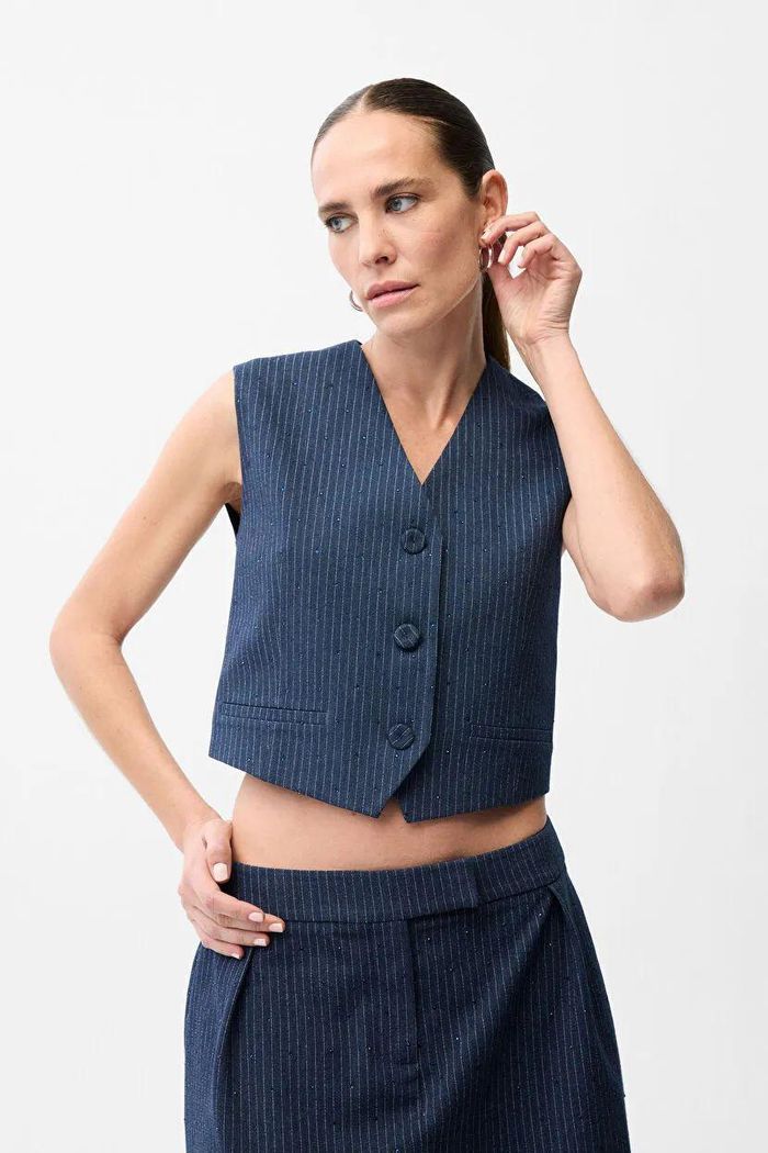 VEST