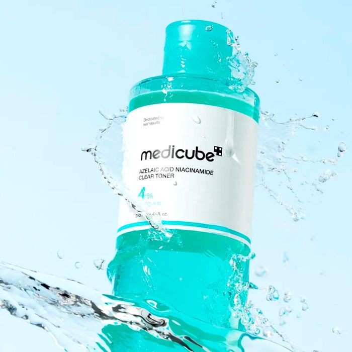MEDICUBE Azelaic Acid Niacinamide Clear Toner 250ml