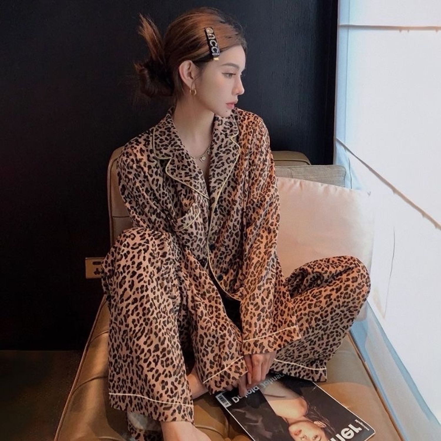 2hos✨
