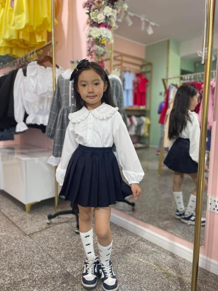 Сурагч цагаан цамц