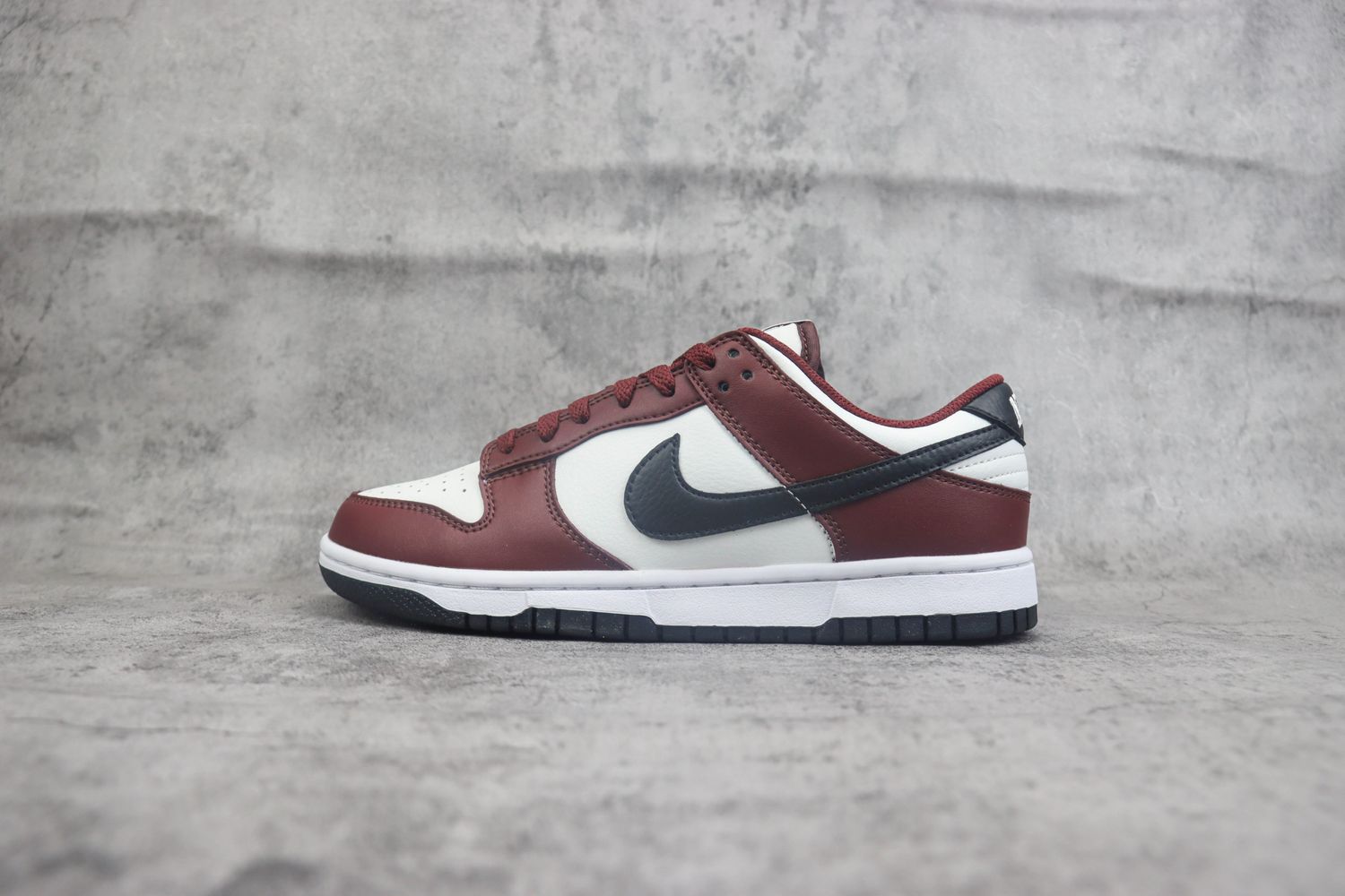 Dunk Low 'Dark Team Red Black'