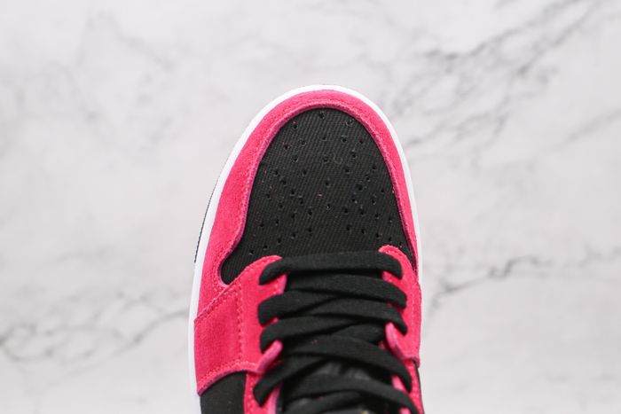 Jordan 1 High Zoom Air CMFT Hyper Pink