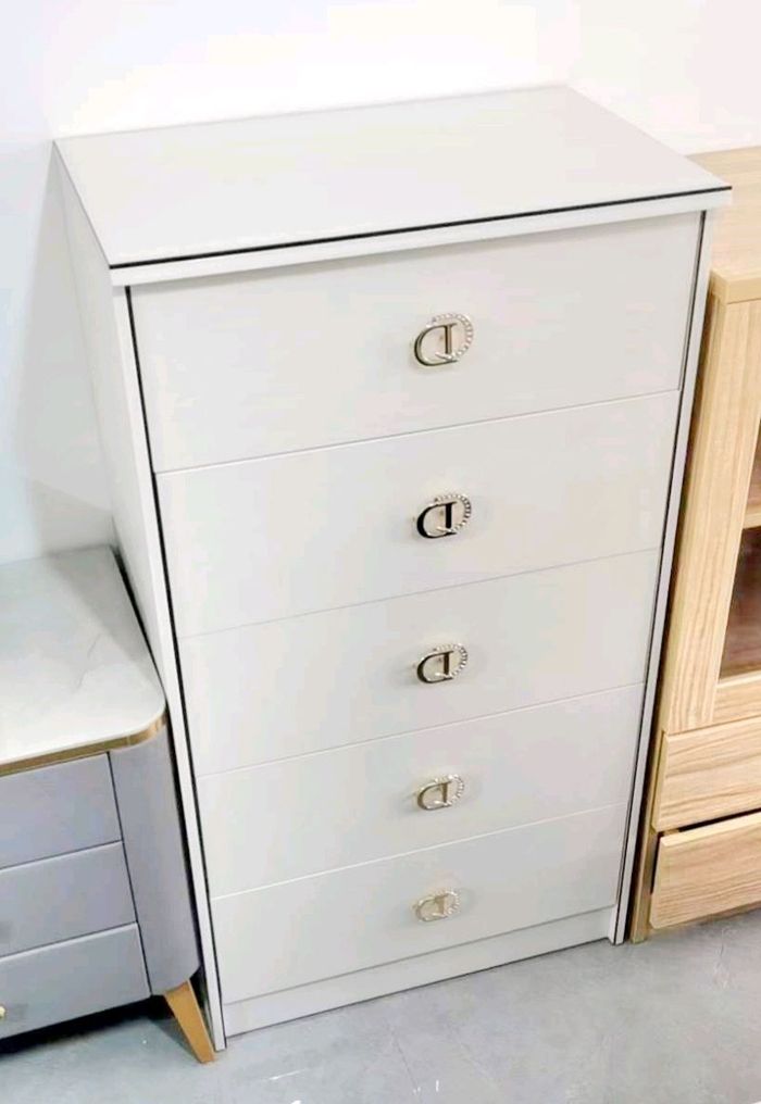 D&G модон шүүгээ