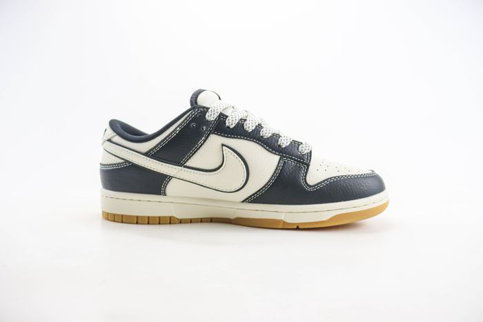 Nike SB Dunk Low x  The North Face 04