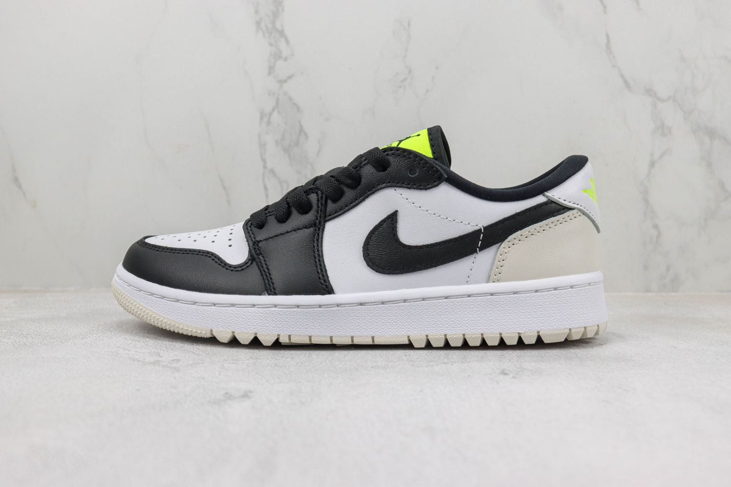 Jordan 1 Retro Low Golf Phantom Volt