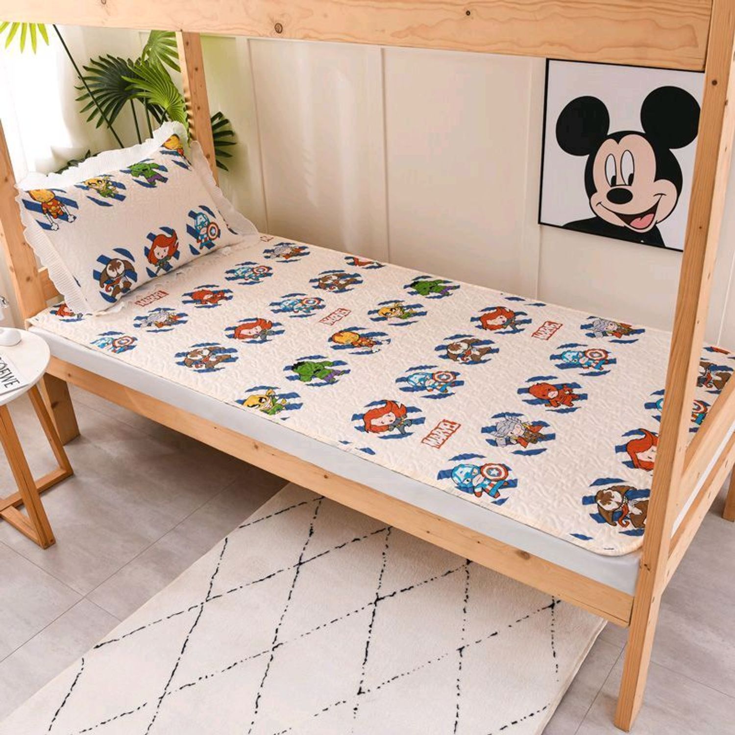 Хүүхдийн орны бүтээлэг