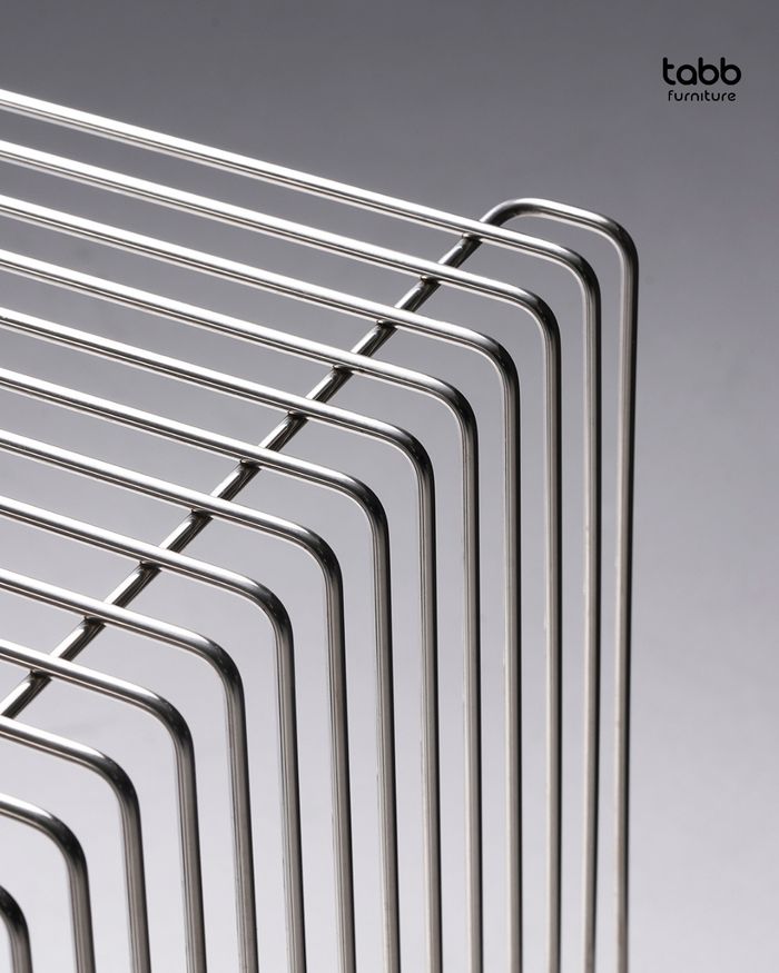 METAL TABLE
