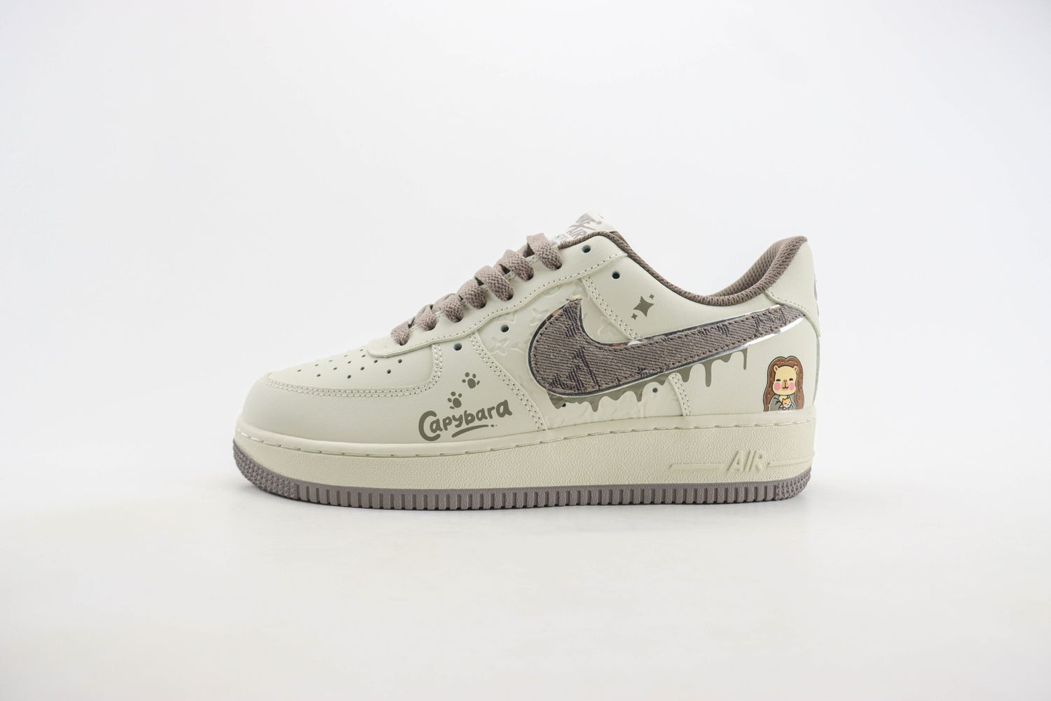 Nk Air Force 1 Low x Capybara "Mona Lisa" 