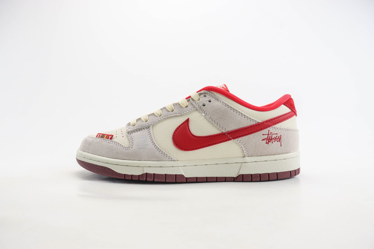 Nike SB Dunk Low x Stussy 25