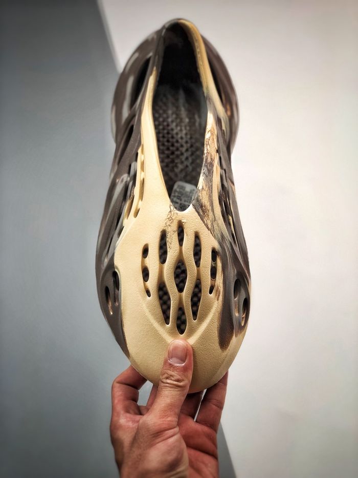 Adidas Yeezy Foam Runner “Mixed Green Clay”