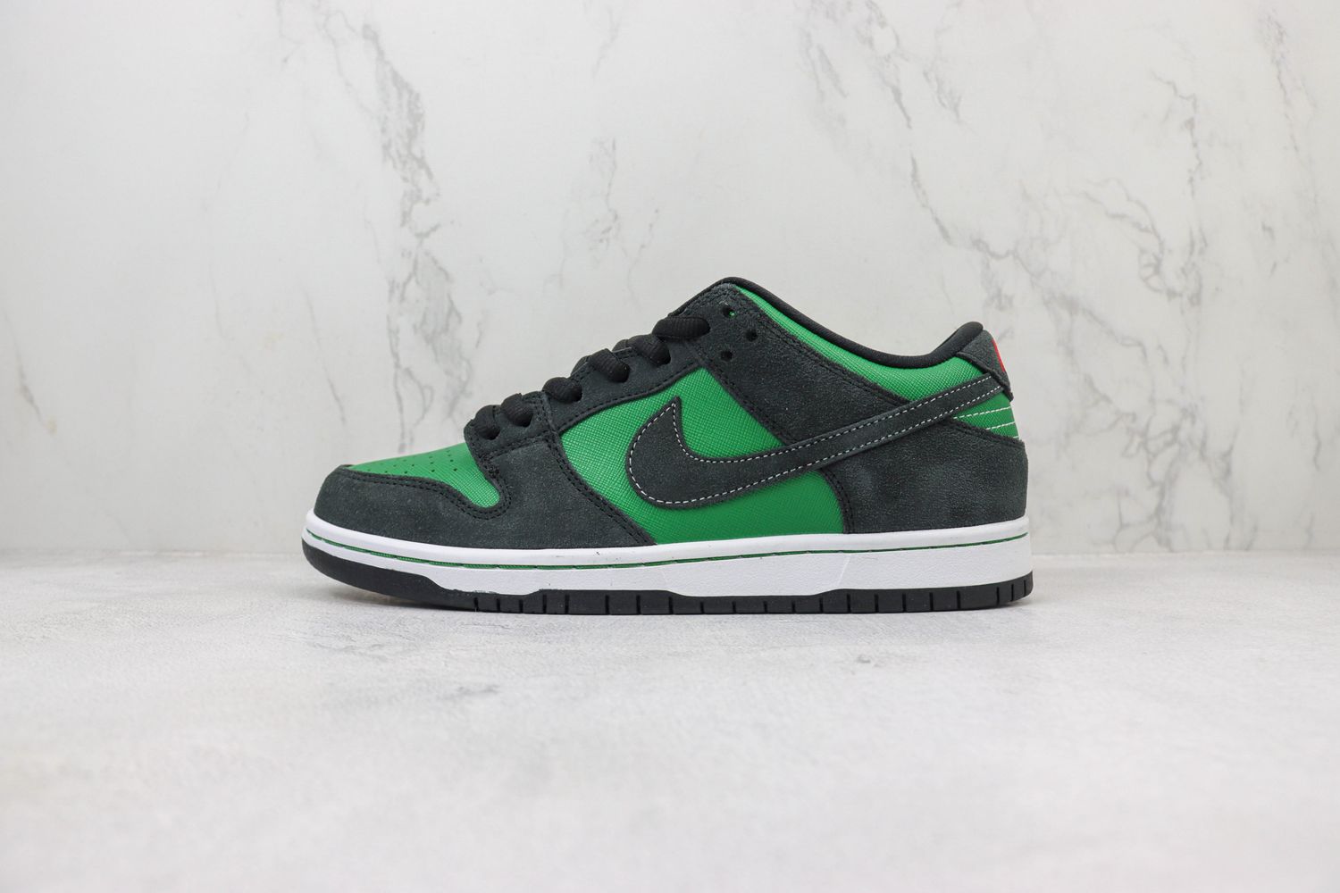 Nike SB Dunk Low Pine Green Black