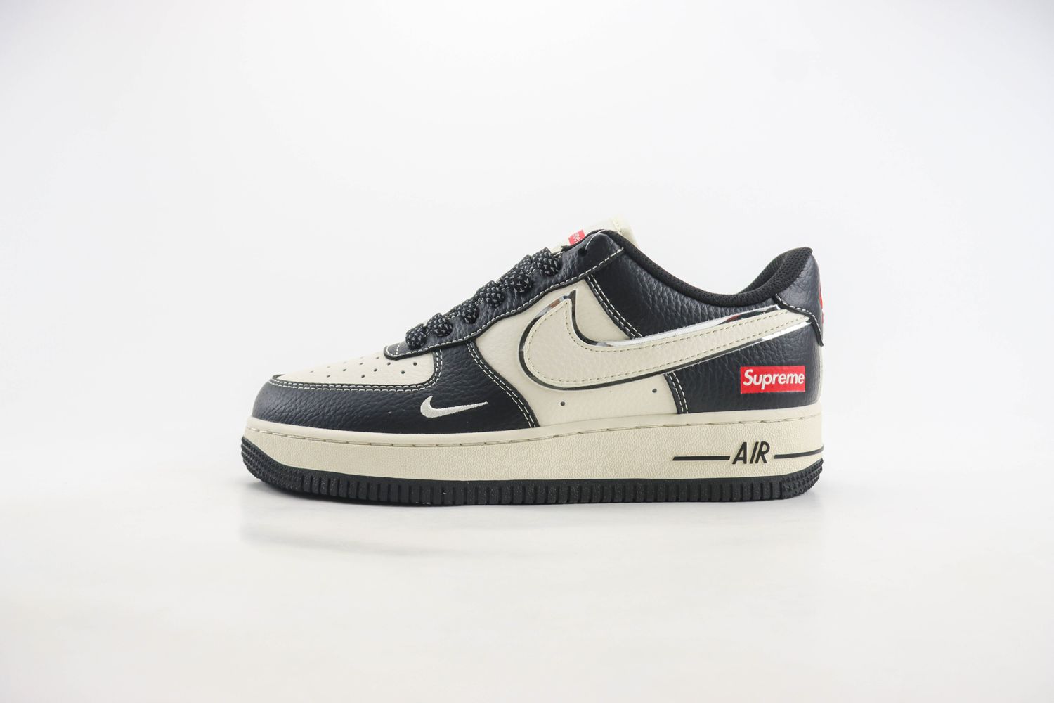 Nike Air Force 1Low x supreme 64