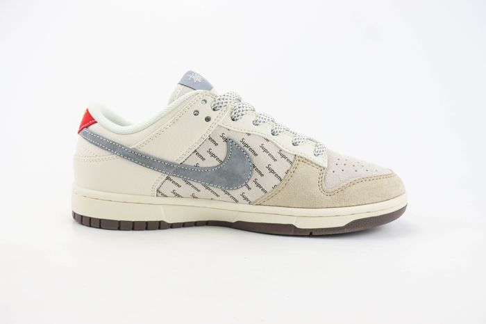 Nike SB Dunk Low x Stussy 65