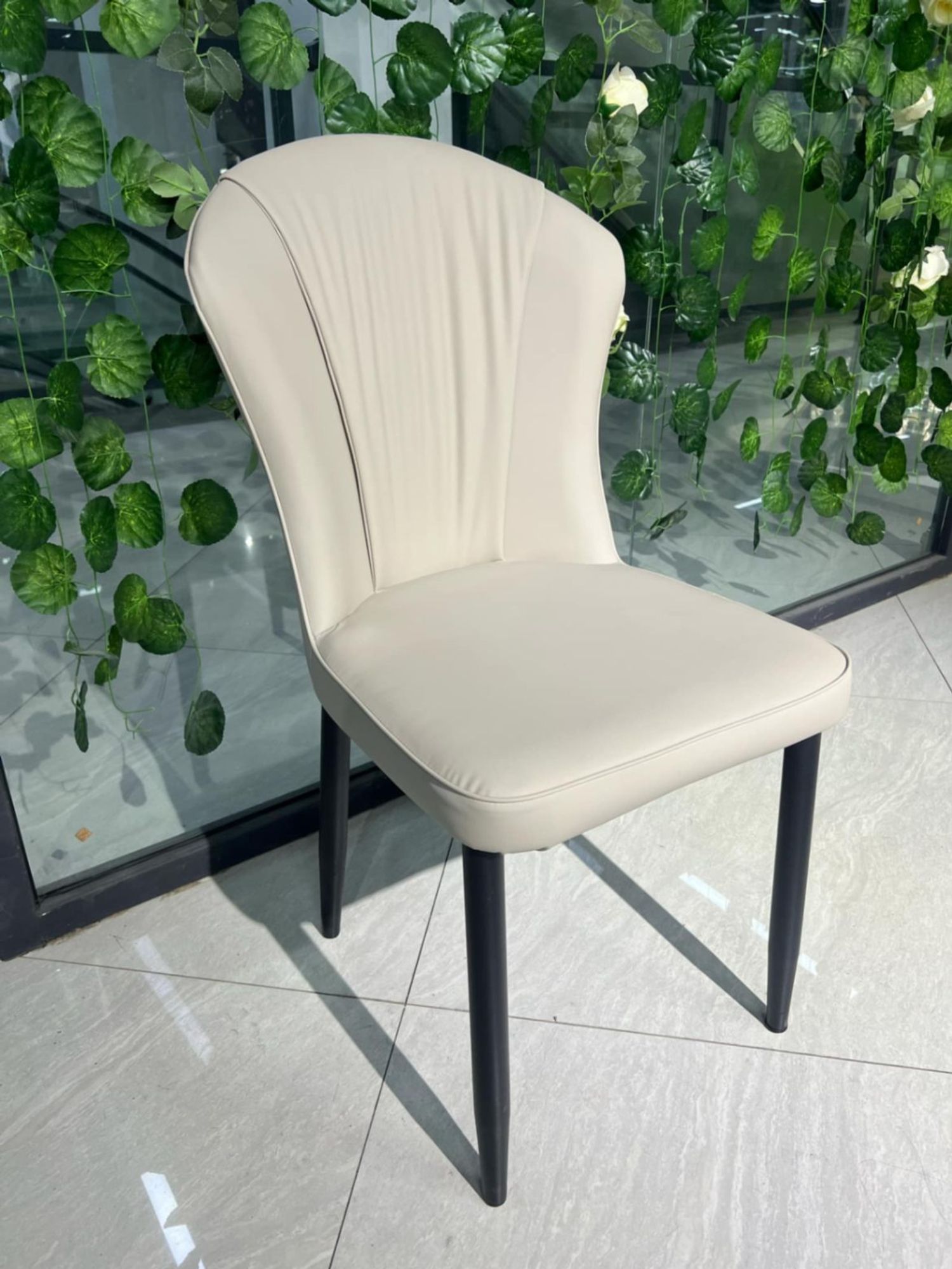 Сандал /Код: U-88 хар хөлтэй/