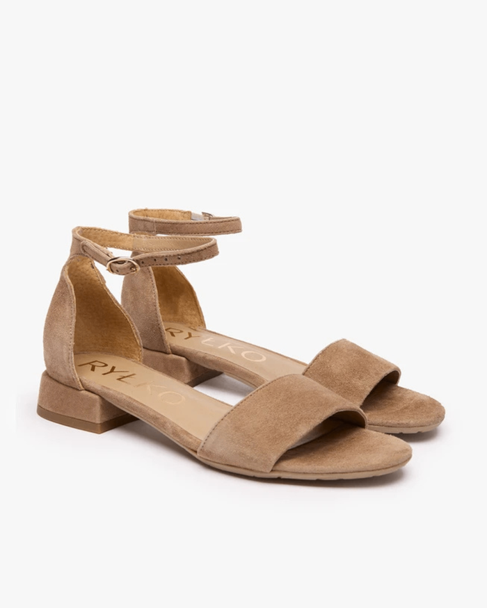 SANDALS / Сандал 