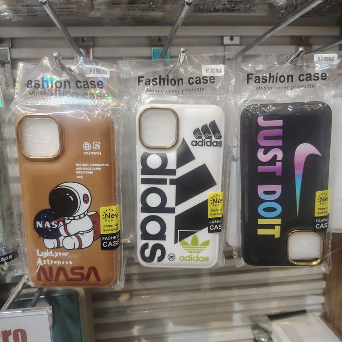 iPhone 11ProMax Зурагтай Бөмбөгөр Кэйс