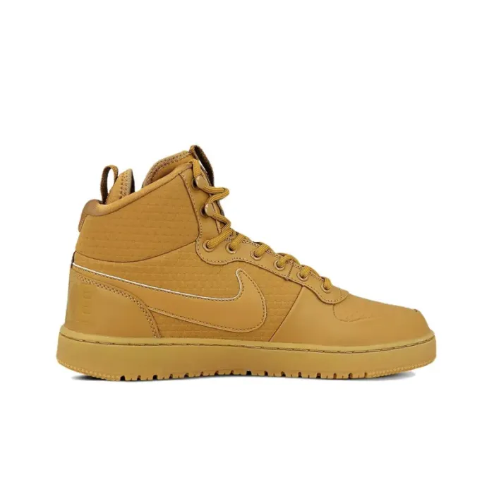Nike Court Borough Mid Winter Wheat