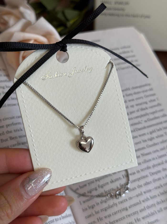 LUM SILVER NECKLACE