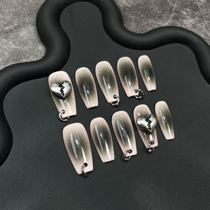 Наадаг хумс