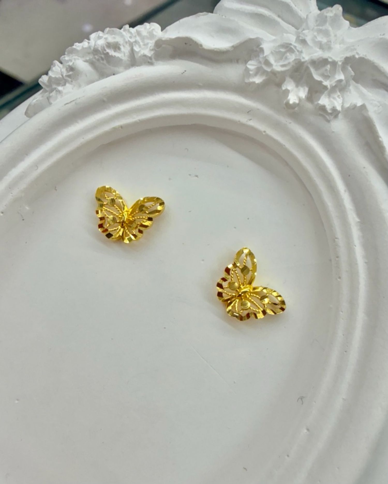 750 алтан эрвээхэй 