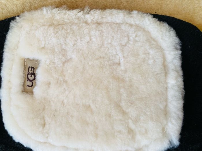 Нэхий өвдгөвч захиалгаар ирнэ