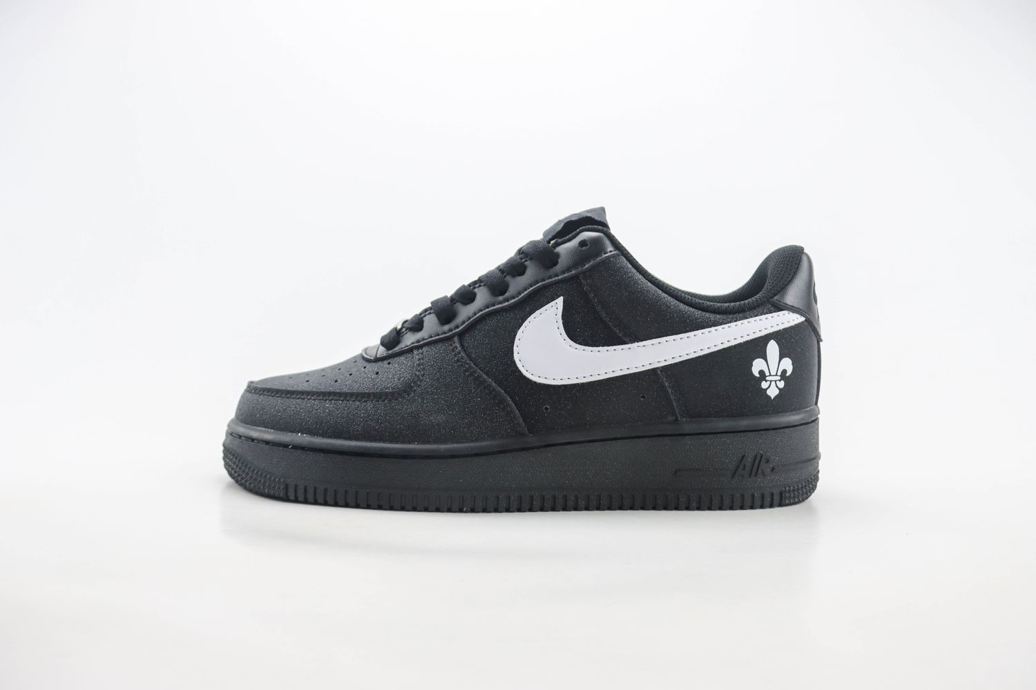  Nike Air Force 1 Low 15