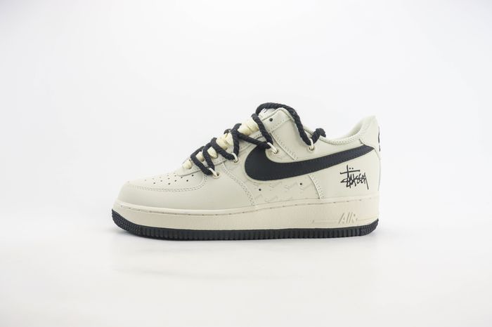 Nike Air Force 1 Low x Stussy 114
