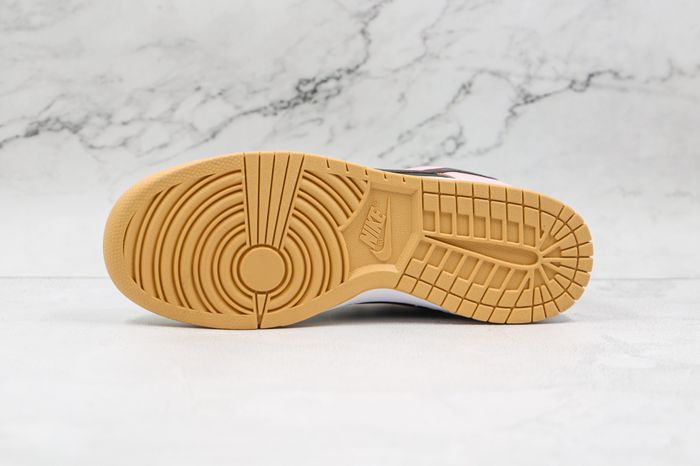 Nike SB Dunk Low “Free 99”