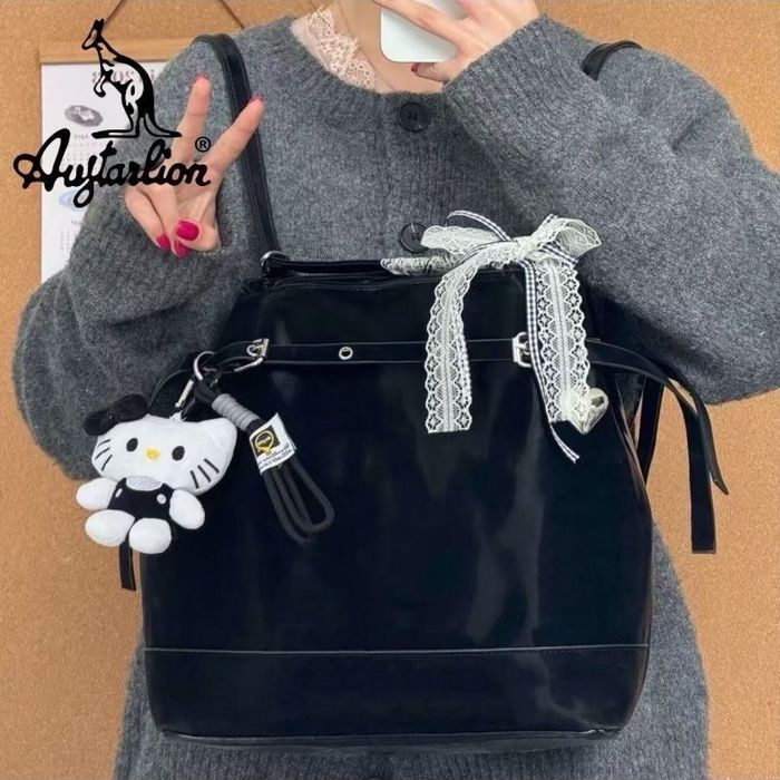 Үүргэвч болдог цүнх