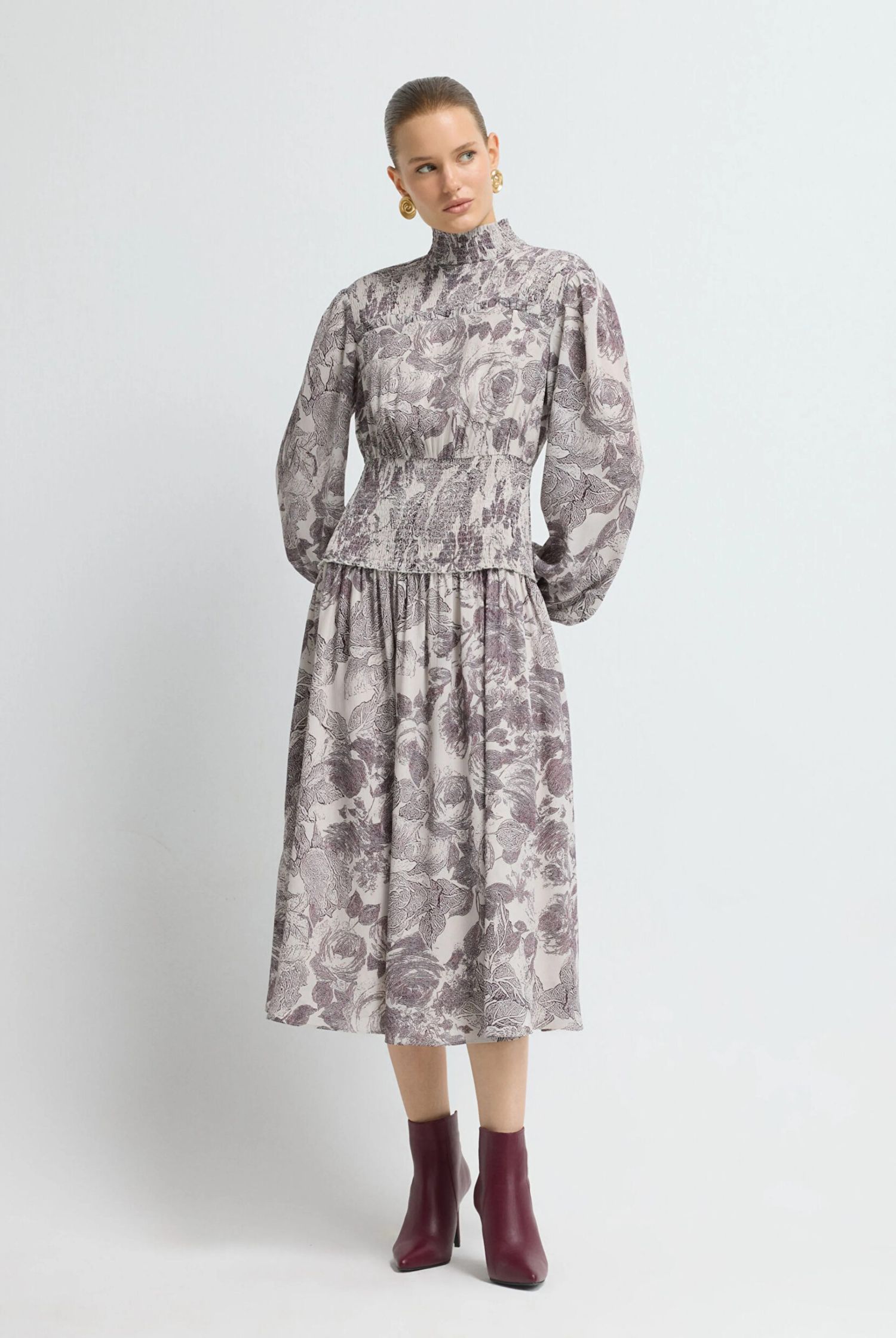 DRESS