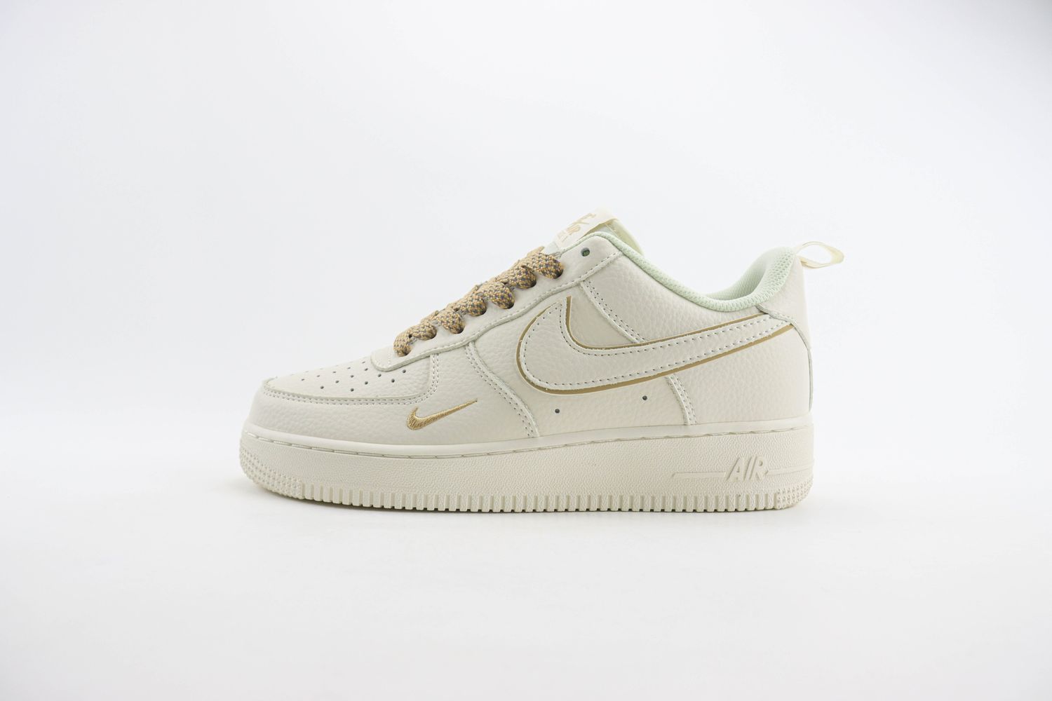  Nike Air Force 1 Low 301