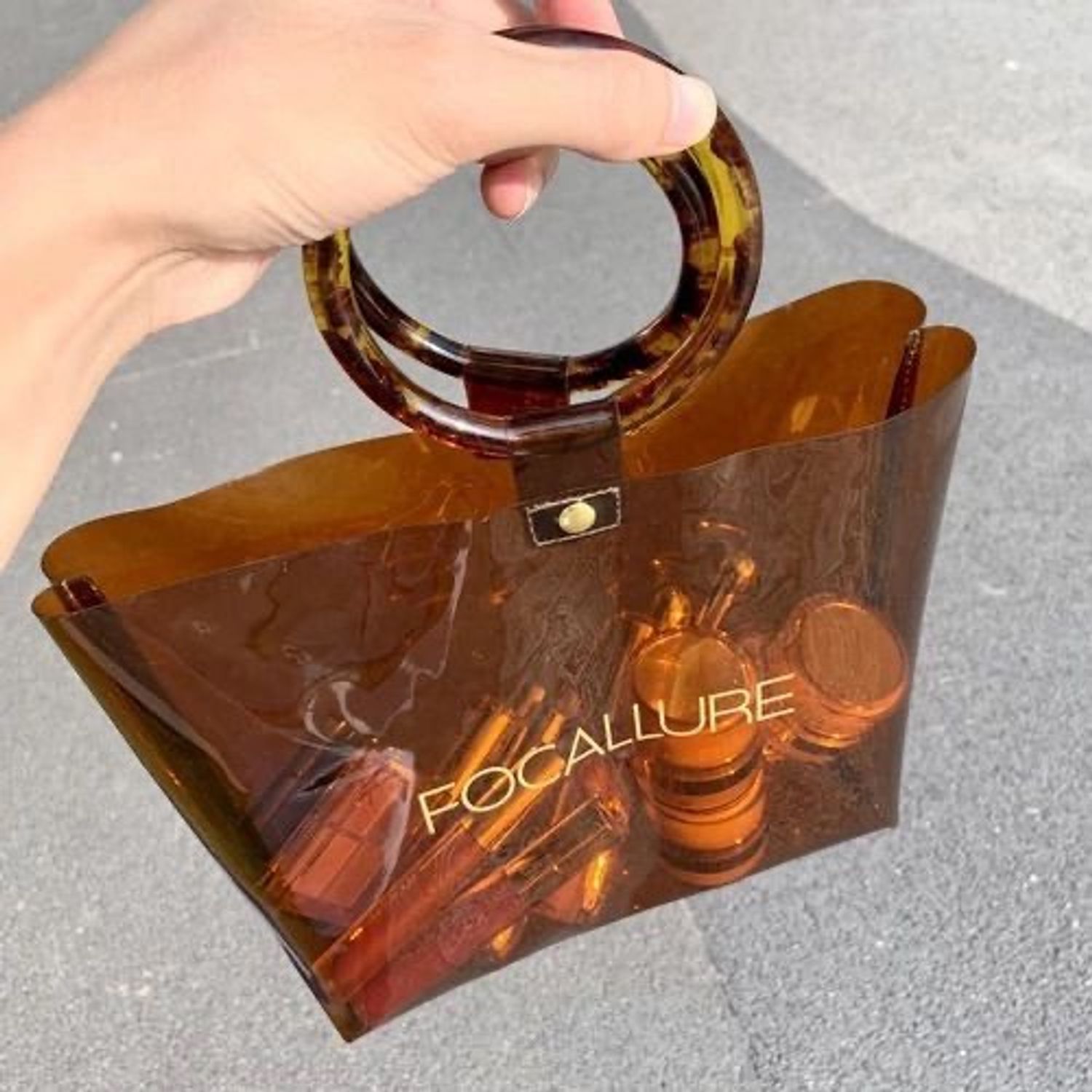 https://cdn.zochil.shop/29c1df73-2d11-4c6f-b33e-5c0361259f92_t1500.jpg