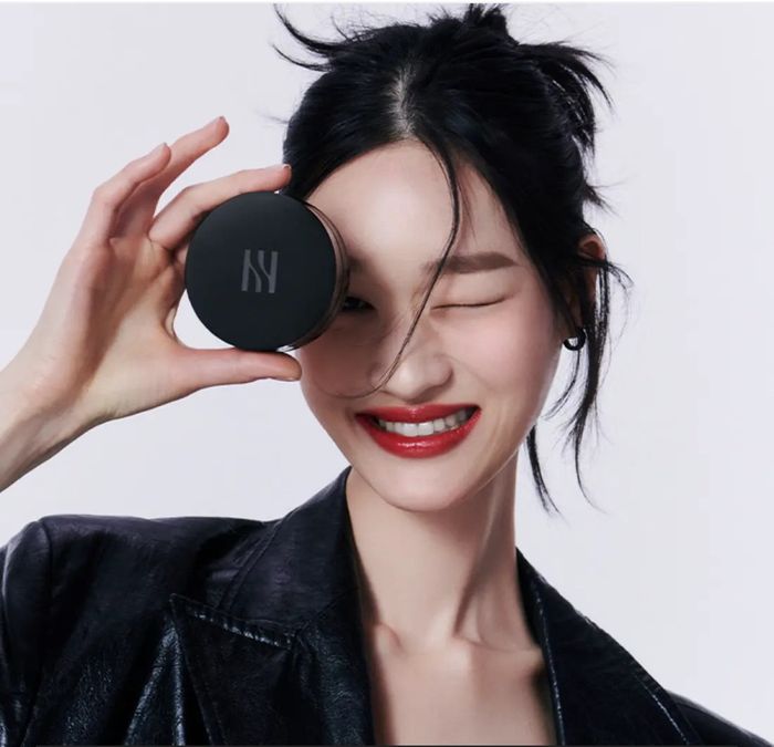 HERA NEW BLACK CUSHION FOUNDATION SPF34/PA++