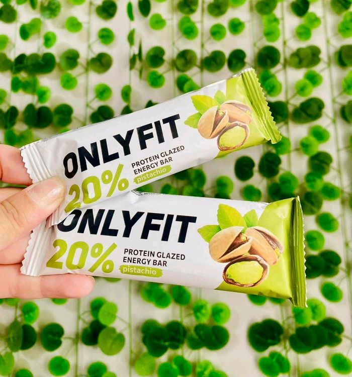 Protein glazed energy bar