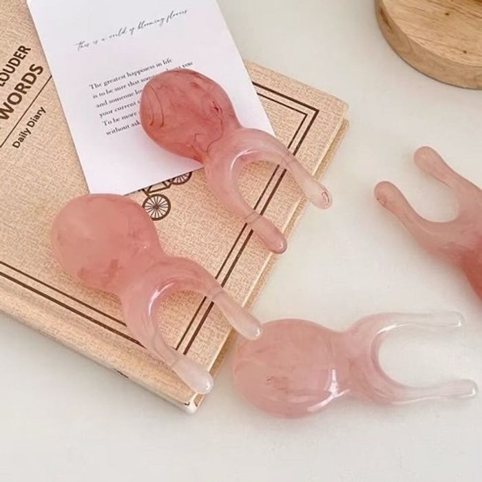 Нүүрний гуаша 